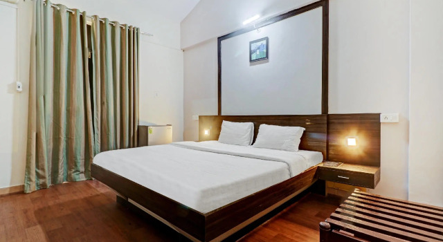 OYO Home 80187 Yellow Elephant Baga Beach