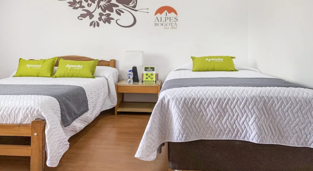 Трёхместный номер Standard Hotel Bogota Alpes Castellana