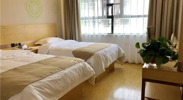 Greentree Inn Huanggang City Yingshan County Pedes, Prenota Hotel Hotel a Hubei con parcheggio, Parcheggio