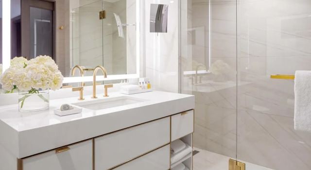 Четырёхместный люкс Uptown Hotel Crescent Court