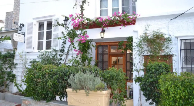 Perakis Apartments, Rezerwuj Apartament Hydra Saronic Islands