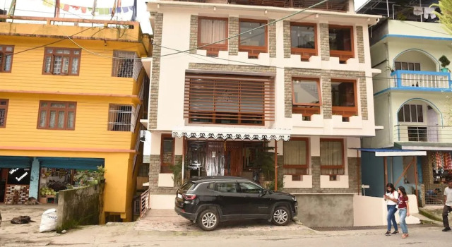 Hotel Bella Casa, Book Hotel Hotels in Sikkim with Parking, Parking