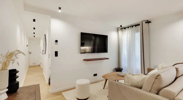 Stunning Apartment -2br/6p- Grand Rex, Забронировать Апартаменты/квартира Париж Иль-де-Франс, рядом с Станция метро Rambuteau