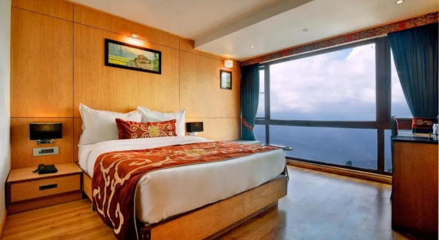 Номер Deluxe Summit Swiss Heritage Resort & Spa