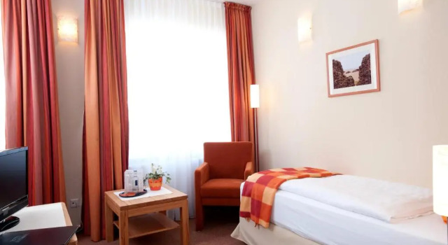 Одноместный номер Economy Hotel Gutenberg