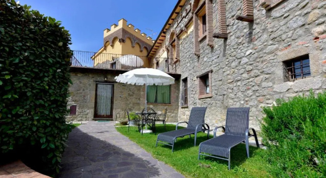 Апартаменты с панорамным видом Agriturismo Castello delle Fornaci - Private Summer Jacuzzi