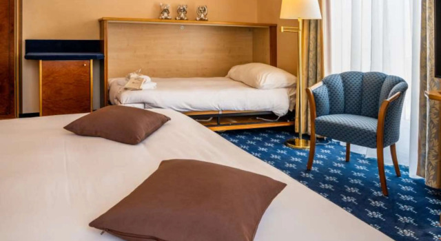 Трёхместный номер Standard Hotel Mirabeau, BW Signature Collection, Lausanne