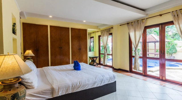 Chateau Dale Villas By PSR