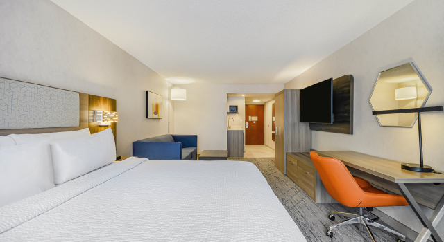 Holiday Inn Express & Suites Buffalo Airport, Book Hotel Buffalo Buffalo