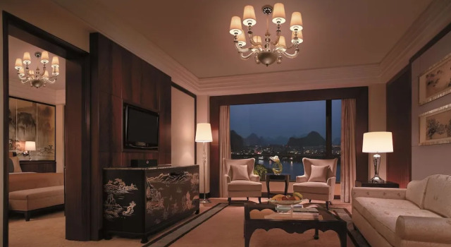 Двухместный люкс Executive Shangri-La Guilin