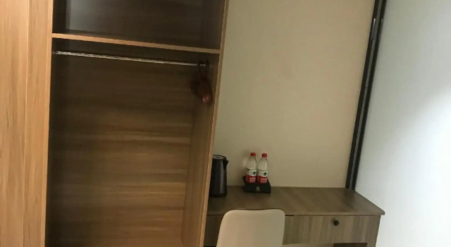 Xinzheng Mo Ran  Hotel, Book Hotel Zhengzhou Henan