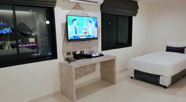Семейный номер Standard с балконом Spittze Hotel Pratunam