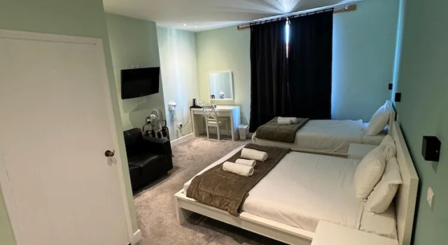 Семейный номер Standard The George Hotel