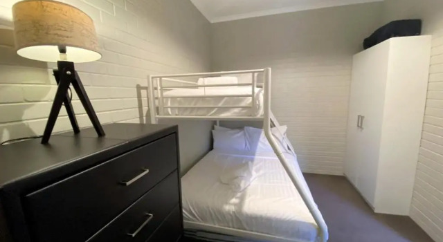 Summit 9 - Modern and stylish newly renovated apartment, Забронировать Апартаменты/квартира Апартаменты Джиндабайн, рядом с Озеро Джиндабайн, Апартаменты/квартира