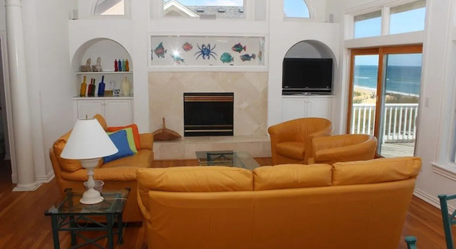 Cabana Beach - 6 Br Home