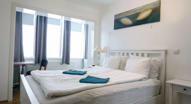 Summerday Guesthouse, Забронировать Отель Отели Хёвюдборгарсвайдид с парковкой, Парковка