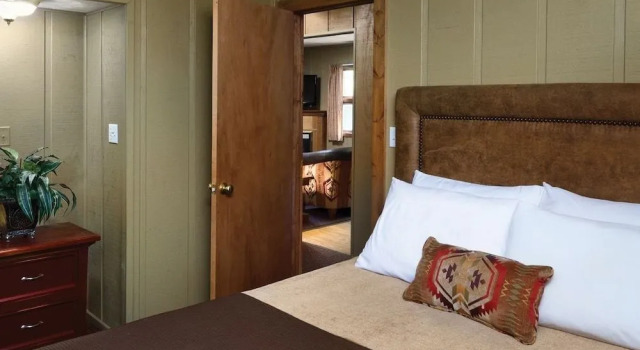 Shawnee Lodge & Conference Center, Rezerwuj Hotel Hotele w Camp Oyo z basenem, Basen
