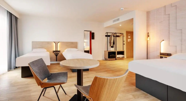 Четырёхместный номер B&B HOTEL Lille Lillenium Eurasanté