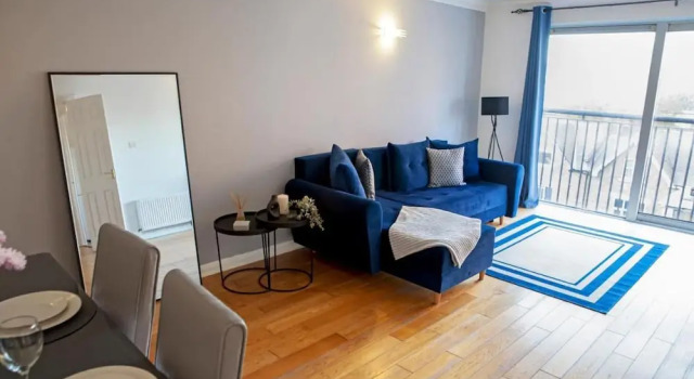 Charming 2-bed Apartment Free Parking in Wimbledon