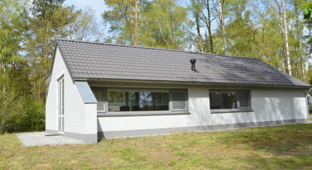 Inviting Holiday Home in Stramproy with Terrace, Prenota Casa vacanze Hotel a Limburgo con parcheggio, Parcheggio