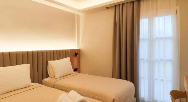 Люкс с 2 комнатами с видом на сад NOBILIS CORFU Hotel
