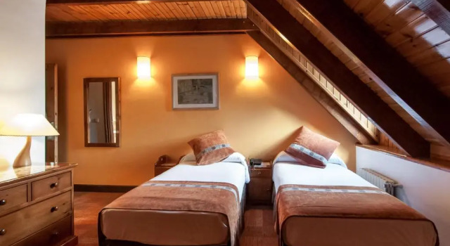 Четырёхместный номер Hotel Vilagaros