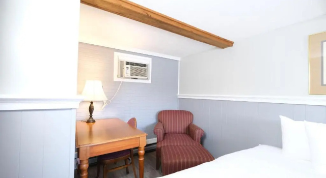 Четырёхместный номер Standard The Janmere Motel