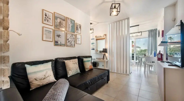 Casa Louro in Cabanas, Varaa Huoneisto Hotellit Algarve pysäköinnillä, Pysäköinti