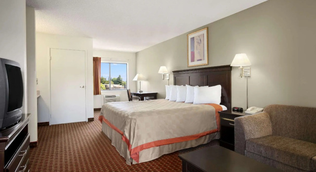 Двухместный номер Standard Days Inn & Suites by Wyndham Rancho Cordova