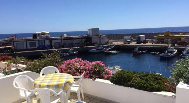 Четырёхместные апартаменты Billys Puerto de Mogán Apartments by LIVVO