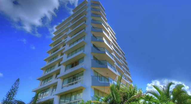 Solnamara Beachfront Apartments, Prenota Appartamento Hotel a Queensland con piscina, Piscina