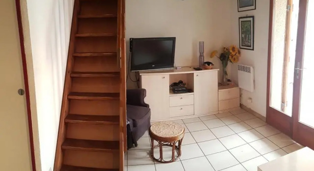 H116 : Gruissan : Villa 2 Pièces Mezzanine 6 Couchages, Rezervovat Vila Hotely v Corbières s bazénem, Bazén
