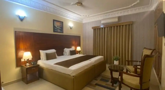 World Inn Hotel, Réserver Hôtel Hôtels à Karâchi avec parking, Parking