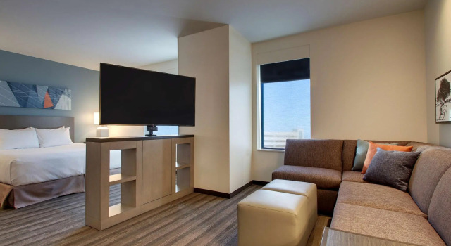 Люкс-студия с кухней Hyatt House Oak Brook