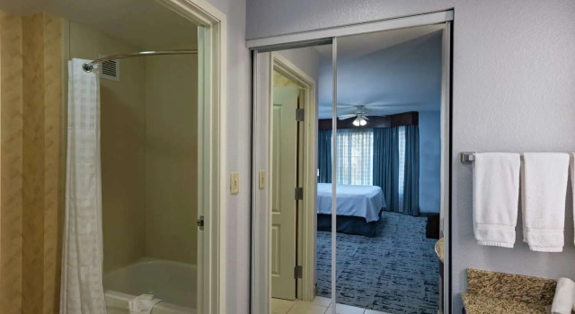 Номер Deluxe Homewood Suites by Hilton Fort Collins