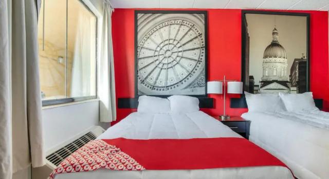 Четырёхместный номер Standard Days Inn & Suites by Wyndham Indianapolis Airport East