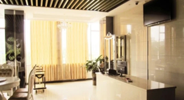 Guilin Golden Family Apartment Hotel
