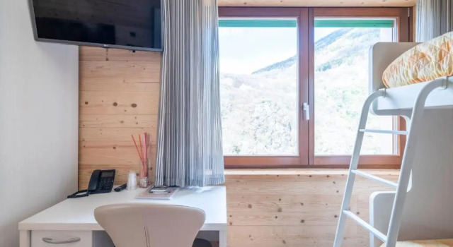 Camera quadrupla Standard con vista sulle montagne B&B Castello Cimbergo