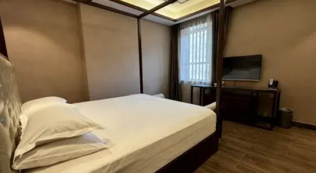 Люкс Deluxe Kuanhou Boutique Hotel (Urumqi Corps No. 2 Middle School Fourth People's Hospital)