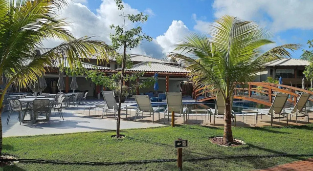 Condo With Pool 450m From the Beach in Itacimirim - Vbrs
