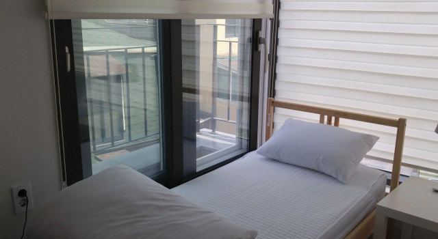 Myeongdong Artmonstay Guesthouse
