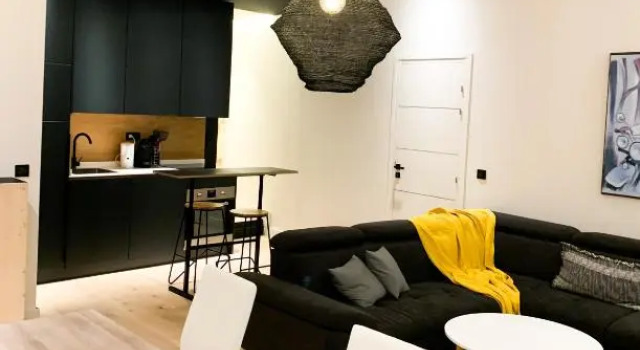 VIEUX NICE-3 Pièces Moderne- 100m de la mer, Забронировать Отель Ницца Приморские Альпы, рядом с Набережная Соединенных Штатов