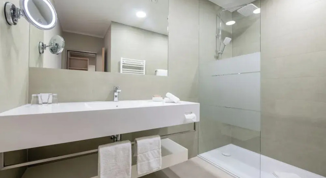 Полулюкс с балконом Werzers Seehotel Wallerwirt