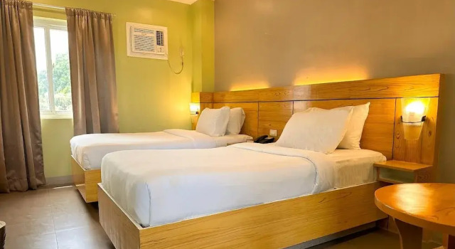 Двухместный номер Standard LM Metro Hotel