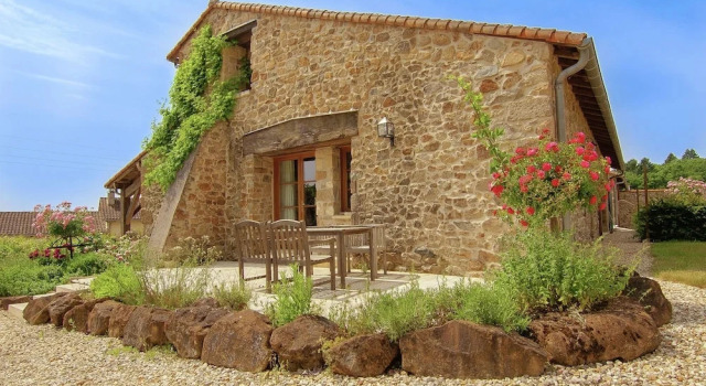 Spacious Estate in Roussines, Réserver Maison de vacances Cottages à Charente, Cottage