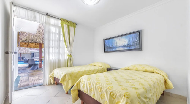 Трёхместный номер Standard Hotel Santa Barbara