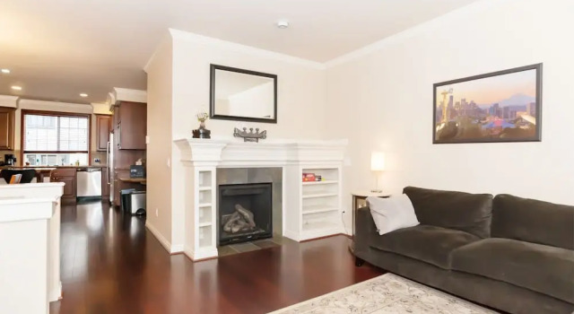 Modern Townhome in Heart of Seattle Capital Hill VR