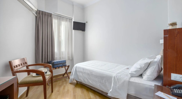 Одноместный номер Attalos Hotel