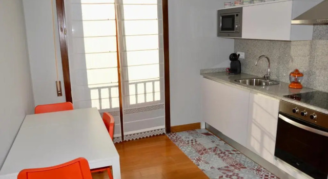 Апартаменты с 3 комнатами Apartamentos Montejurra