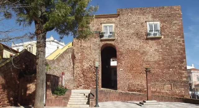 Casa à Porta do Torreão, Забронировать Отель Силвиш Via Algarviana